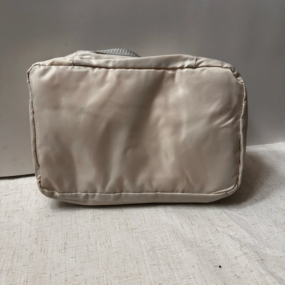 5️⃣Cream Garment Bag for Travel and Home